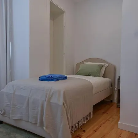 Ola - Castelo Ii Apartment *