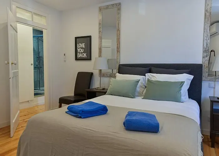 Ola - Castelo Ii Apartment *
